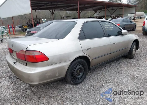 1999 Honda Accord Lx z USA, uszkodzony, nr VIN 1HGCG5648XA114544